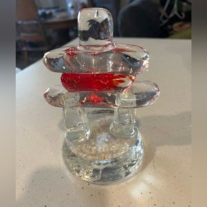 Glass Innukshuk Statue